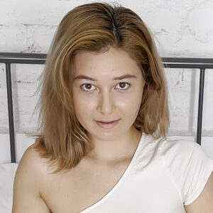 Roxy · model portrait